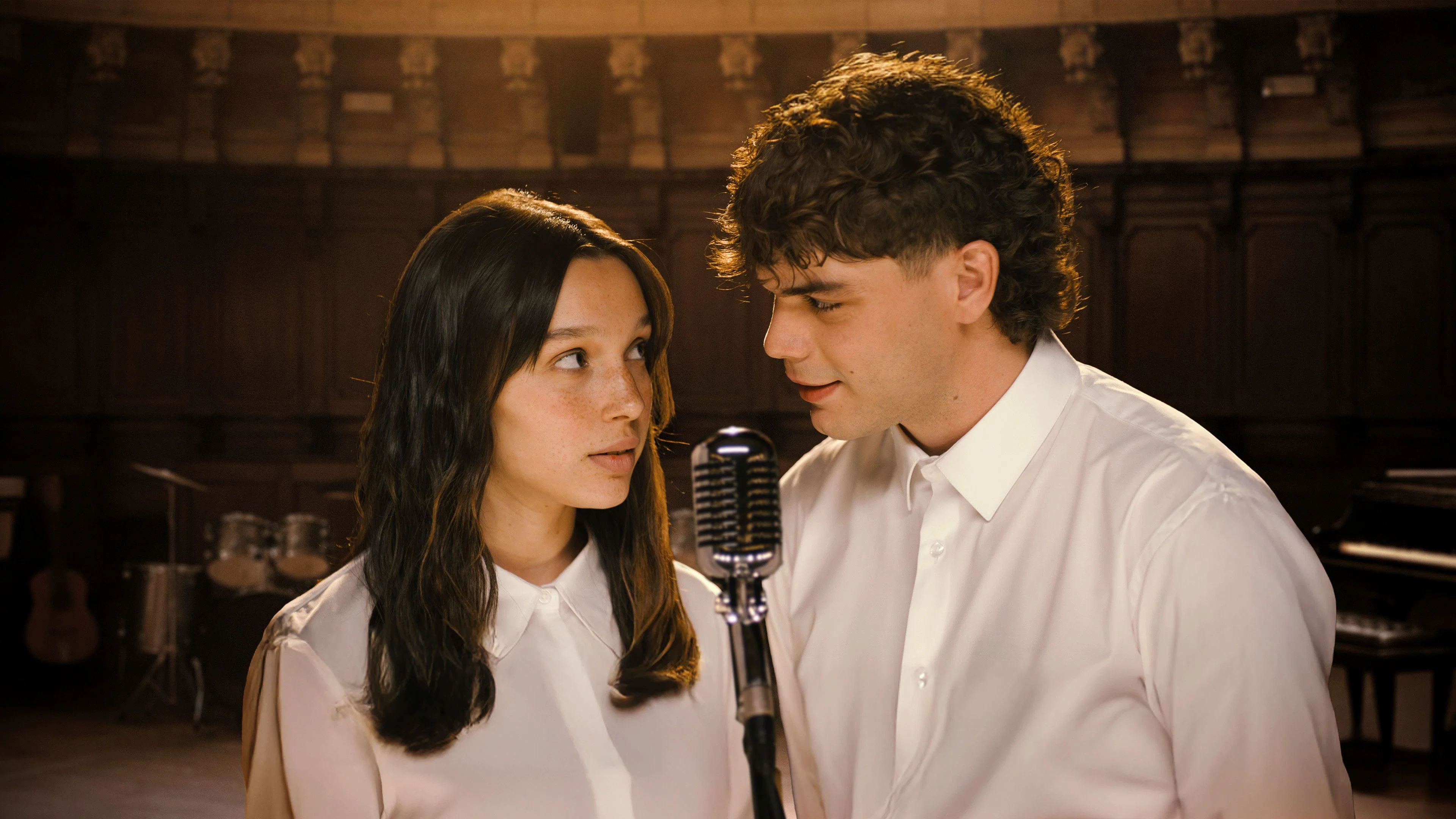 Tiếng Hát Trong Thinh Lặng - Feel My Voice