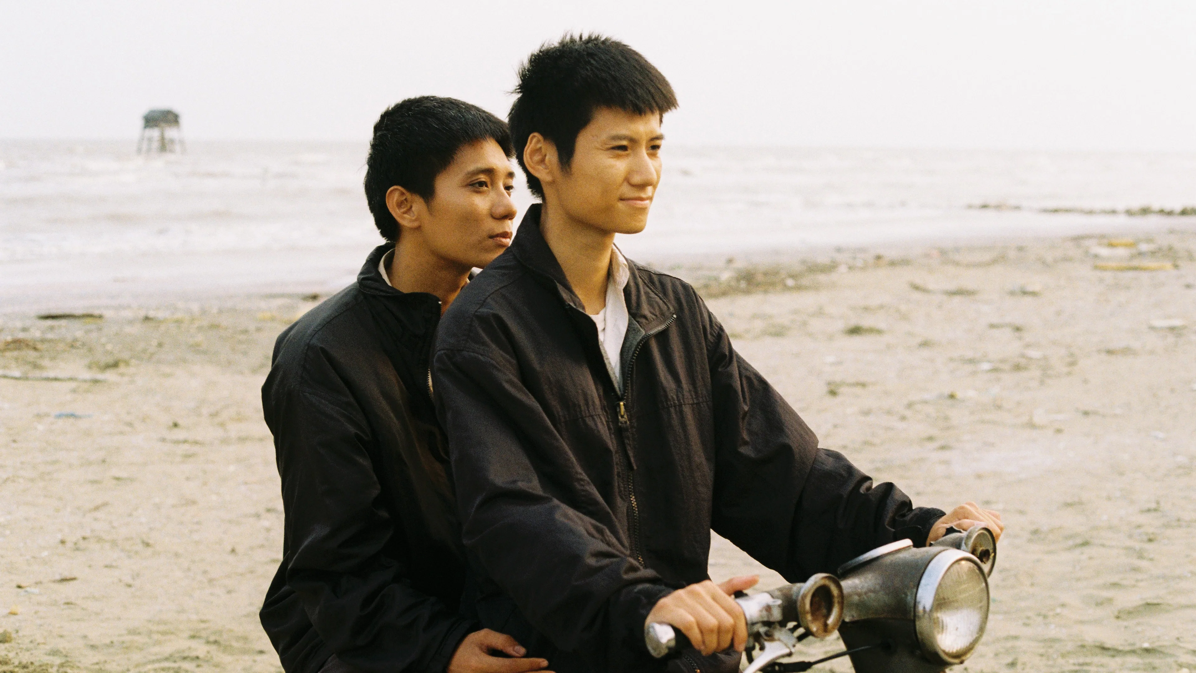 Trong Lòng Đất - Việt And Nam