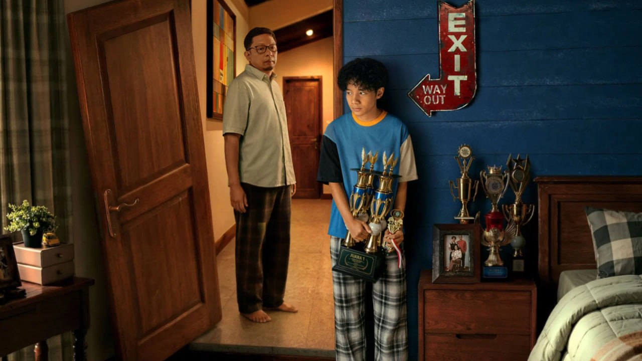 Con Người Trước Của Tôi - Me Before Me / Aku Sebelum Aku