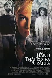 Bàn Tay Ru Nôi The Hand That Rocks The Cradle